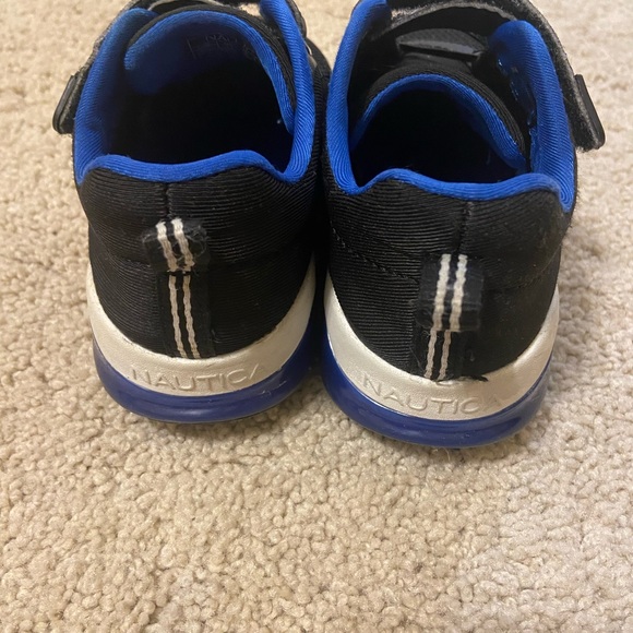 Light up sneakers - Picture 4 of 8